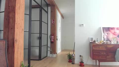 sarita_slovan online show from March 17, 2026, 2:09 pm