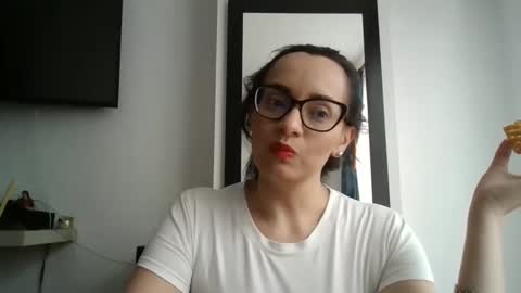 Snapshot of sarita_start chatting on September 23, 2025, 6:22 pm sarita_start online show from September 23, 2025, 6:22 pm