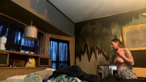 Sarita online show from March 2, 2025, 2:43 pm