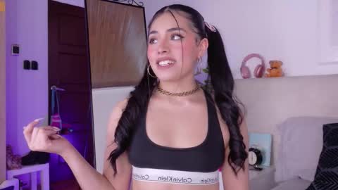 Sara online show from February 25, 2026, 9:13 pm