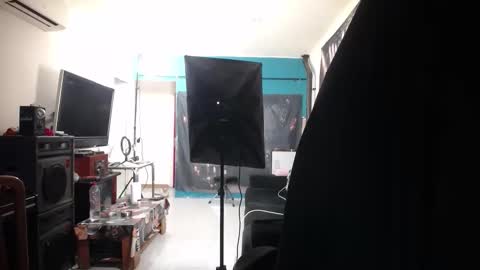 Giselle and Jay online show from October 18, 2025, 7:31 am