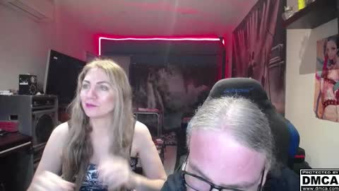 Giselle and Jay online show from November 15, 2025, 7:16 am