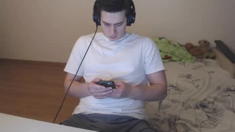 sasha_calvin online show from November 9, 2025, 11:25 pm