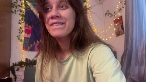 Alexandra Sasha in short online show from January 9, 2025, 7:42 am