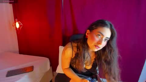 Sashaa online show from November 20, 2025, 12:05 pm