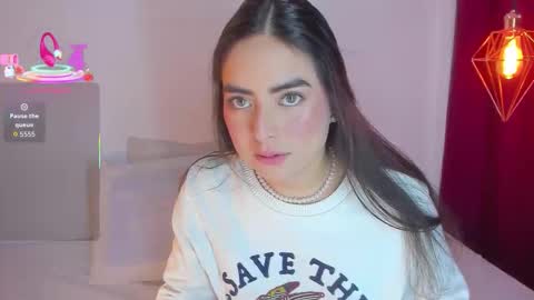 Sashaa online show from December 2, 2025, 11:37 am