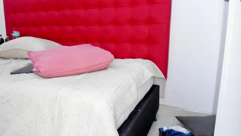 Manuela  online show from March 11, 2025, 7:58 am