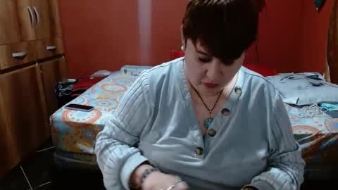 S A S H A R O S E online show from January 8, 2026, 12:51 pm