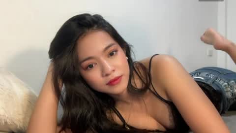 Snapshot of sashie_02 chatting on July 3, 2026, 1:28 pm alora online show from July 3, 2026, 1:28 pm