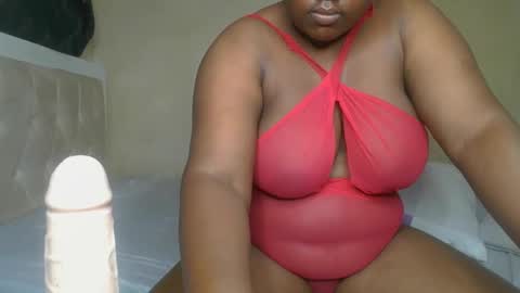 sassie_bee online show from December 1, 2024, 10:43 pm