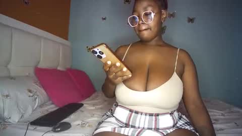 Snapshot of sassy100936 chatting on April 19, 2026, 4:23 am Spicyd online show from April 19, 2026, 4:23 am