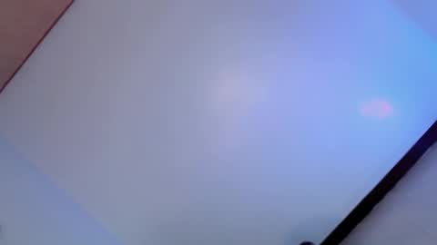 Tiffanie online show from September 10, 2025, 1:27 am