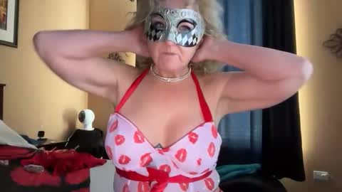 sassyhotwife00 online show from March 24, 2026, 8:36 pm