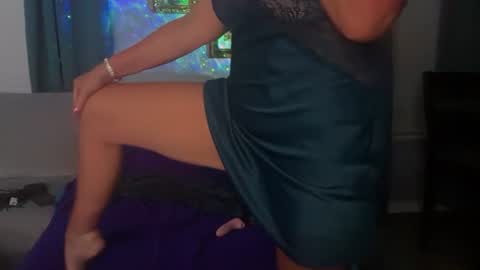 sassyhotwife00 online show from July 10, 2026, 2:16 am