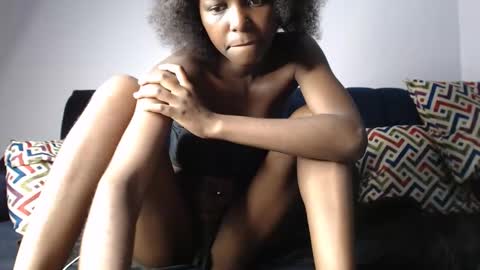 Snapshot of sassyvece12 chatting on November 28, 2025, 12:46 am Sassy online show from November 28, 2025, 12:46 am