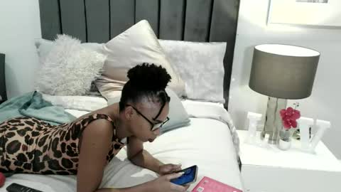 sasyylissaa online show from June 3, 2026, 10:51 am