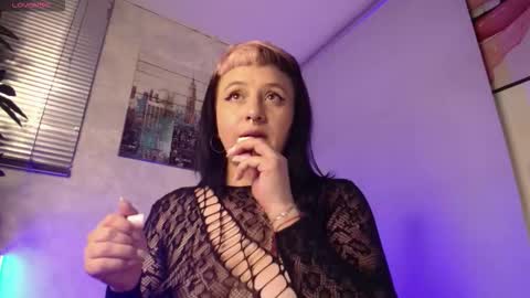 Amapola online show from September 24, 2025, 11:52 pm