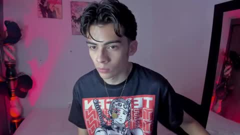 satosh_y online show from January 12, 2025, 3:39 am
