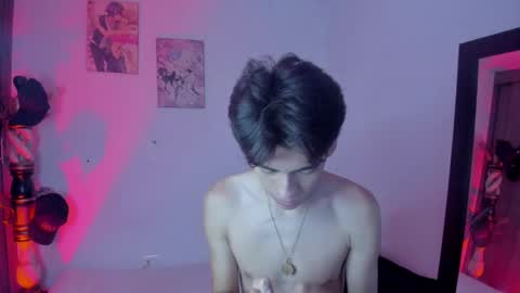 satosh_y online show from January 12, 2025, 6:49 am