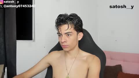 satosh_y online show from January 22, 2025, 5:05 am