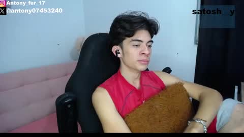 satosh_y online show from February 3, 2025, 5:51 am
