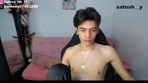 satosh_y online show from February 6, 2025, 6:51 am