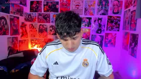 Saturn online show from November 1, 2025, 3:52 am