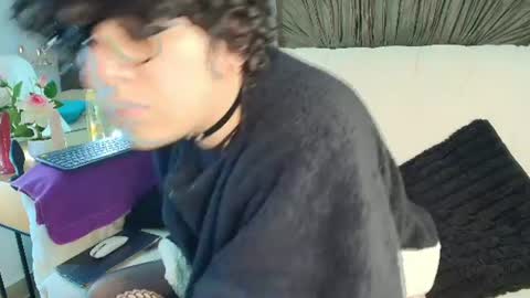 Snapshot of saturningsweets chatting on July 17, 2026, 9:08 pm Saturningsweets online show from July 17, 2026, 9:08 pm