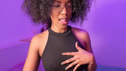 Snapshot of saturno_vibes chatting on January 19, 2026, 10:08 am saturno_vibes online show from January 19, 2026, 10:08 am