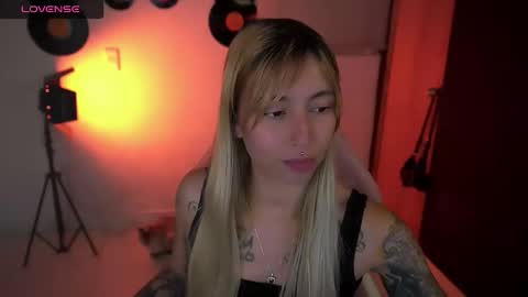 I AM JENN  online show from April 18, 2026, 2:59 am