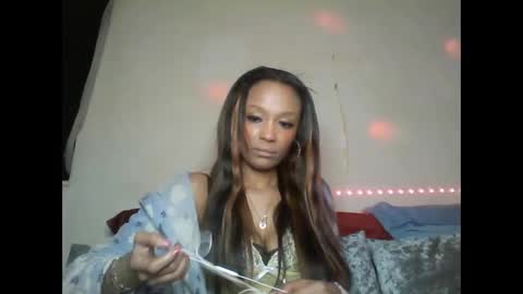 Shaniiice online show from February 8, 2025, 8:10 pm