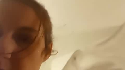 SnowBunny online show from January 2, 2025, 7:33 am