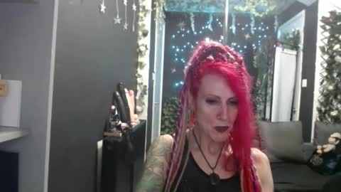 SaucySky online show from November 10, 2025, 10:20 pm