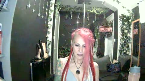 Snapshot of saucysky chatting on June 15, 2026, 8:55 pm SaucySky online show from June 15, 2026, 8:55 pm