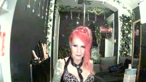 Snapshot of saucysky chatting on June 23, 2026, 6:50 pm SaucySky online show from June 23, 2026, 6:50 pm