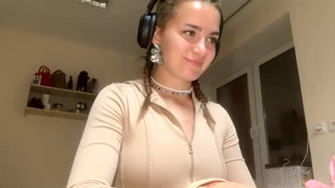 Martha online show from September 24, 2025, 5:49 pm