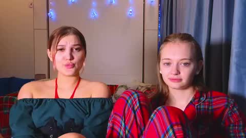 LUNA and ANNA    online show from December 25, 2024, 5:15 pm