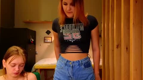 LUNA and ANNA    online show from January 31, 2025, 6:03 pm