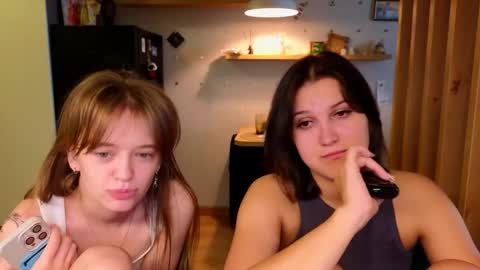 LUNA and ANNA    online show from September 18, 2025, 1:46 pm