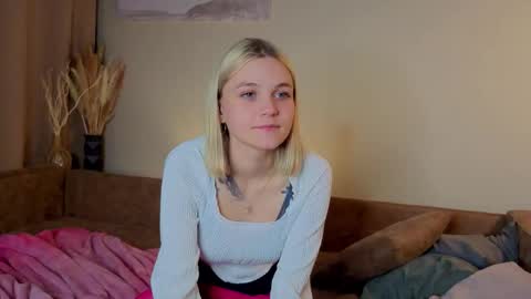 savannahshor online show from October 22, 2025, 7:24 pm