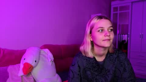 savannahshor online show from October 27, 2025, 8:13 pm