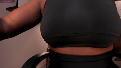 S a v a n n a h  online show from November 8, 2025, 12:05 pm