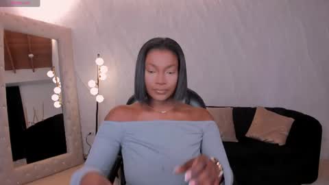 Snapshot of savannahstorm_ chatting on July 19, 2026, 12:09 pm S a v a n n a h online show from July 19, 2026, 12:09 pm