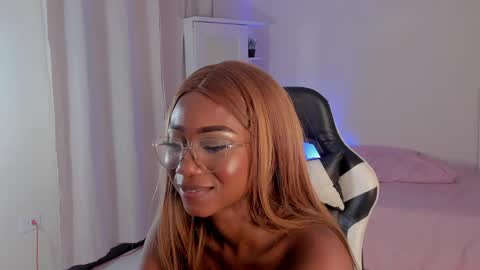 Savannahwildee online show from December 3, 2024, 11:46 pm