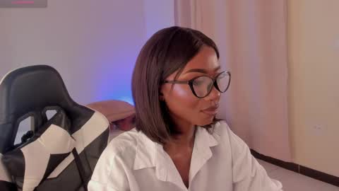 Savannahwildee online show from February 2, 2025, 3:39 pm