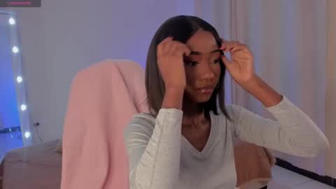 Savannahwildee online show from February 5, 2025, 11:55 am