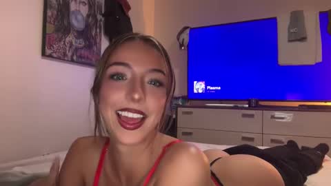 savannaluv online show from January 10, 2025, 2:35 am