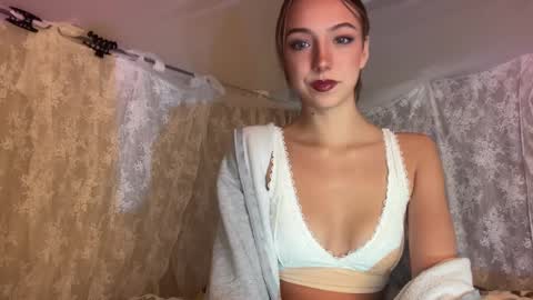 savannaluv online show from January 14, 2025, 2:50 am