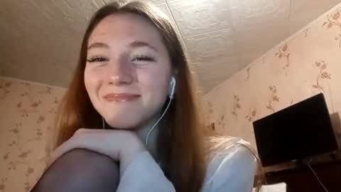 Snapshot of savannasotos chatting on September 10, 2025, 4:29 pm Sophie online show from September 10, 2025, 4:29 pm