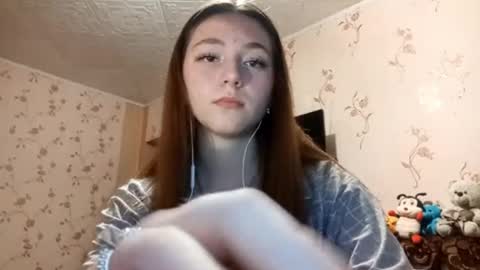 Snapshot of savannasotos chatting on September 13, 2025, 5:13 pm Sophie online show from September 13, 2025, 5:13 pm